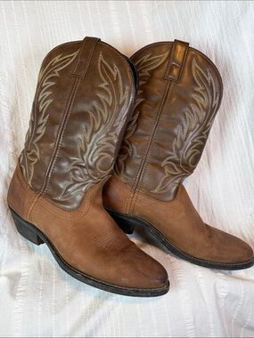Laredo Vegan Women’s 9 Western Embroidered Cowboy Boots Lea Vamp Fox Cowgirl